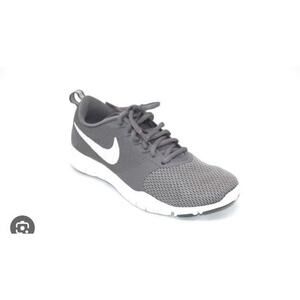 Women’s Grey Nike shoes sz 7